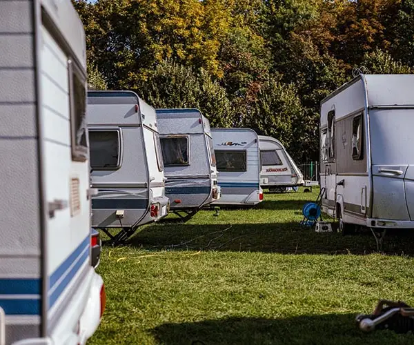 Campingplatz mit Wohnwagen in Baden-Württemberg - Verkaufsangebot von CampConsult